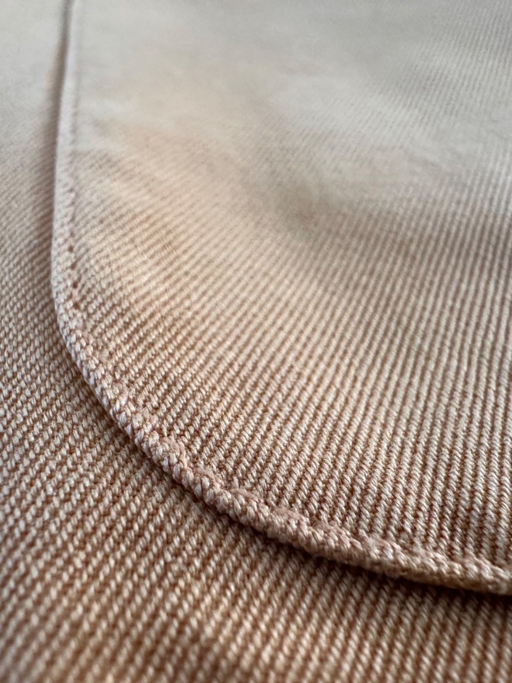 Tommy Bahama- Large - 🍑 color - Harbor Luxe - Picture 10 of 13